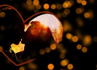 6 moduri in care pasiunea este foarte diferita de dragostea adevarata