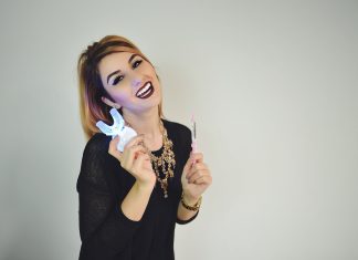 Cum sa obtii dinti mai albi: 12 moduri de a-ti lumina zambetul