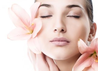 6 greseli de demachiere care iti pot deteriora pielea