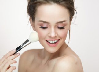 8 tutoriale uimitoare de machiaj care ne-au invatat cel mai mult