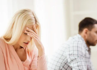 10 semne ca esti in relatie cu partenerul din vinovatie, nu din dragoste