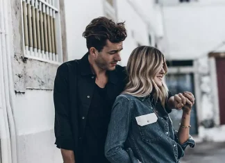 Cum sa nu mai fii nesigur pe tine intr-o relatie? Top sfaturi