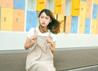 Cum arata un vestiar metalic pentru cele mai cool si sportive fete?