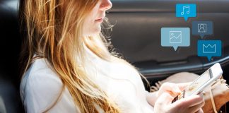 Cum abordezi o femeie pe chat online fără să pari disperat sau penibil